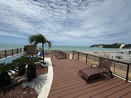 Mirador Suites Beira Mar com Piscina