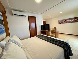 Mirador Suites Beira Mar com Piscina
