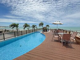 Mirador Suites Beira Mar com Piscina