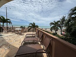 Mirador Suites Beira Mar com Piscina