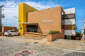 Mirador Suites Beira Mar com Piscina