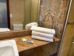 Mirador Suites Beira Mar com Piscina