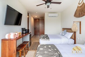 NHOA 305C Lux 1BR Pool View Aldea Zama