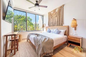 NHOA 307B Lux 1BR Pool View Aldea Zama