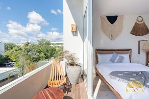 NHOA 307A Lux 2BR Pool View Aldea Zama