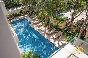 NHOA 307A Lux 2BR Pool View Aldea Zama