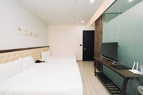 Greenview City Hotel