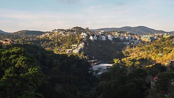 Greenview City Hotel