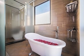 Greenview City Hotel