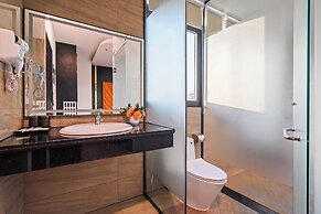 Greenview City Hotel