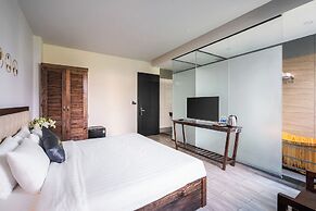 Greenview City Hotel