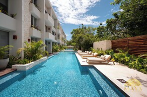 NHOA 311A Lux 2BR Pool View Aldea Zama