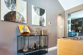 Sinatra Fun 5BD Home Huge Pool Game Room