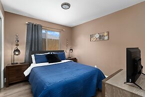 Sinatra Fun 5BD Home Huge Pool Game Room