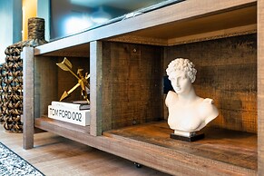 Sinatra Fun 5BD Home Huge Pool Game Room