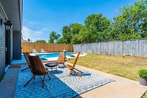 Sinatra Fun 5BD Home Huge Pool Game Room