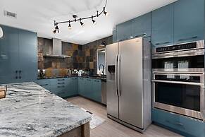 Sinatra Fun 5BD Home Huge Pool Game Room