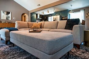 Sinatra Fun 5BD Home Huge Pool Game Room