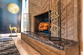 Sinatra Fun 5BD Home Huge Pool Game Room