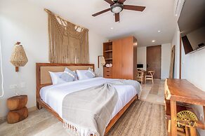 NHOA 311B Lux 1BR Pool View Aldea Zama