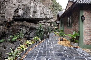 Chay Mountain Retreat Ninh Binh