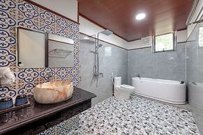 Chay Mountain Retreat Ninh Binh