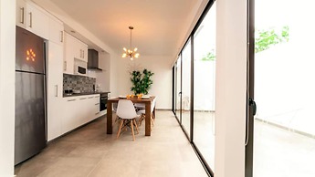 Comfortable, Spacious Penthouse- 2 Bedrooms- 7 People