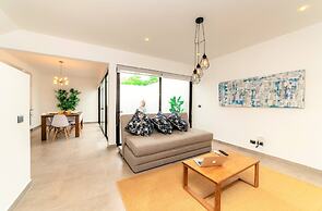 Comfortable, Spacious Penthouse- 2 Bedrooms- 7 People