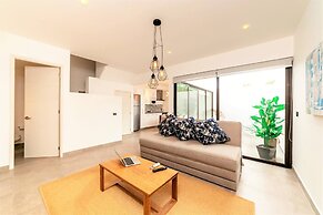 Comfortable, Spacious Penthouse- 2 Bedrooms- 7 People