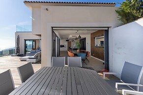 Villa Vue Mer La Californie – Face aux îles d’Or
