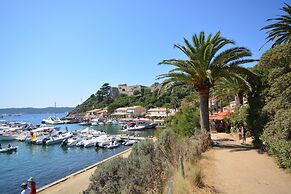 Villa Vue Mer La Californie – Face aux îles d’Or