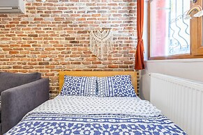 Galata Five Apartment