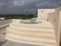 Private Pool - 1 Bedroom Condo - 2 To 4 People