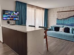 Private Pool - 1 Bedroom Condo - 2 To 4 People