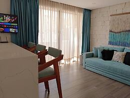 Private Pool - 1 Bedroom Condo - 2 To 4 People