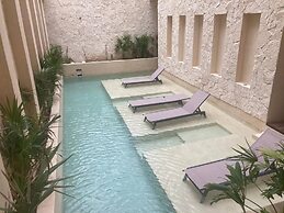 Private Pool - 1 Bedroom Condo - 2 To 4 People