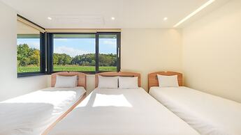 Gangneung Staydasiolgae Poolvillapension