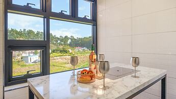 Gangneung Staydasiolgae Poolvillapension