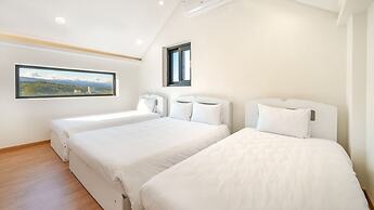 Gangneung Staydasiolgae Poolvillapension
