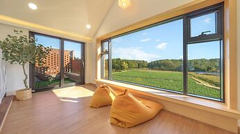 Gangneung Staydasiolgae Poolvillapension