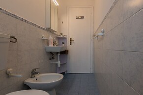 Crocetta Nest by Wonderful Italy