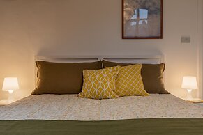 Crocetta Nest by Wonderful Italy