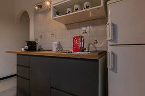 Crocetta Nest by Wonderful Italy