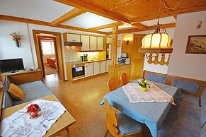 Charming Apartment in Arzl im Pitztal With 2 Bubble Baths