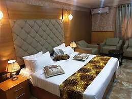 Goldstep Hotel and Suites Abraka
