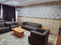 Goldstep Hotel and Suites Abraka