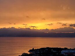 INCANTO Golden Place
