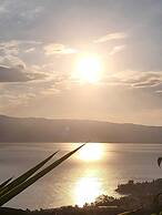 INCANTO Golden Place