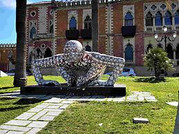INCANTO Golden Place
