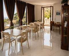 B&B Incanto golden place